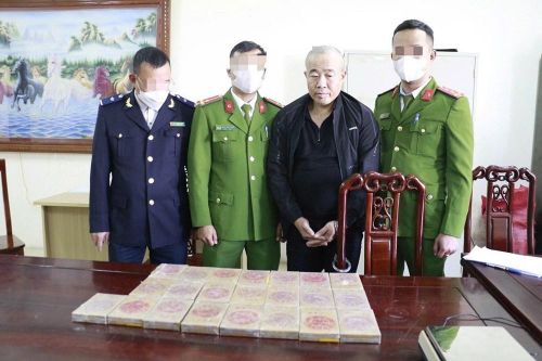 Bóc gỡ đường dây vận chuyển heroin từ Lào về Việt Nam, thu giữ 22 bánh ma túy