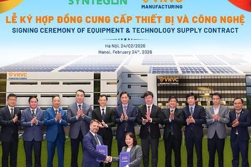 Lần đầu có dây chuyền sản xuất vaccine sử dụng robot hiện đại nhất tại Việt Nam