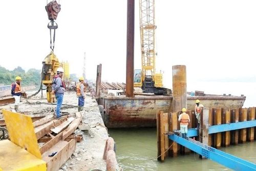 Hà Nội thi công các dự án trọng điểm xuyên Tết