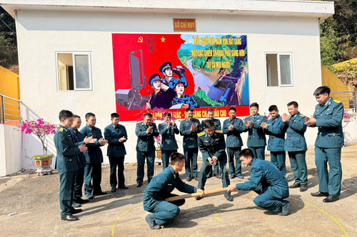 Mùa xuân trên trận địa canh trời Tổ quốc