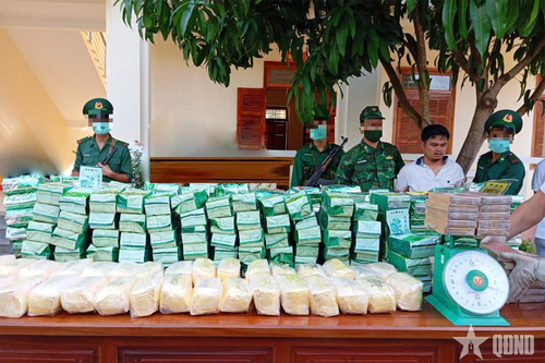 Khí thế đầu xuân nơi 'cửa ngõ' biên giới Nam Giang