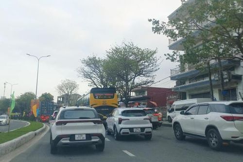Một người khôn lỏi, trăm người mệt mỏi!