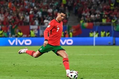 Roberto Martinez: 'Ronaldo vẫn là cầu thủ vĩ đại nhất bất kể có vô địch World Cup hay không'