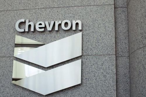 Chevron ký thỏa thuận tiếp quản mỏ dầu của Iraq