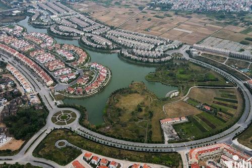 Cùng góp tiền mua đất, xây nhà nhưng sổ đỏ chỉ đứng tên chồng: Vợ có được chia tài sản?