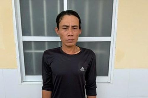 Công an xã Hồ Đắc Kiện vận động thành công đối tượng truy nã ra đầu thú