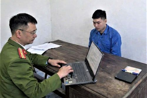 'Nướng' hơn 5 tỷ đồng vào Poker online, nam thanh niên bị khởi tố