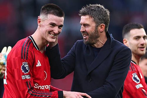 Michael Carrick xoay chuyển cục diện, Man Utd hạ Everton nhờ quân bài Benjamin Sesko