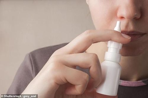 Đột phá vắc-xin xịt mũi 'vạn năng' chống COVID, cúm, viêm phổi và dị ứng