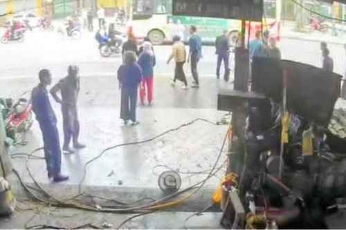 Điều tra vụ nổ bình nén khí khiến 2 người thương vong