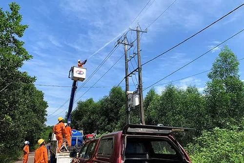 Điện lực miền Trung 6 năm liên tiếp vượt chỉ tiêu tiết kiệm điện