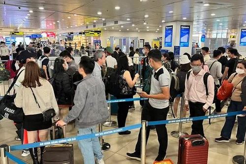 Ngành hàng không lập kỷ lục khách đi máy bay dịp Tết