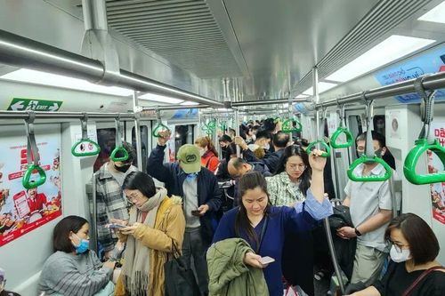Hà Nội: 6 triệu lượt du khách đi lại miễn phí dịp Tết Nguyên đán