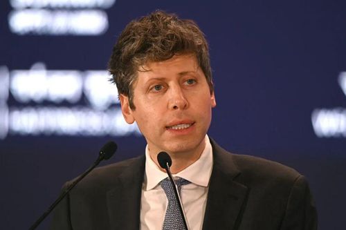 Sam Altman phản hồi về lo ngại AI tốn tài nguyên