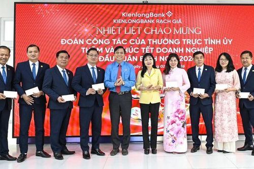 Phó Bí thư Tỉnh ủy An Giang Trần Thị Thanh Hương thăm, chúc tết các doanh nghiệp đầu năm mới