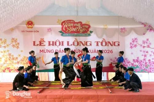 Rộn ràng Lễ hội Lồng Tồng mừng Xuân Bính Ngọ 2026