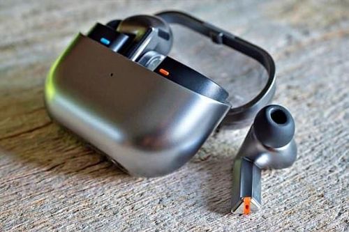 Phát hiện 81 mẫu tai nghe trên thị trường chứa các hóa chất độc hại