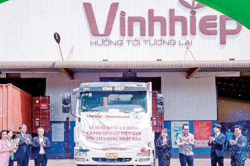 Kinh tế tăng trưởng mạnh, xuất khẩu bứt phá