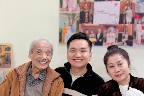 MC Hạnh Phúc thăm NSND Trần Hiếu: Cuộc hội ngộ của những người chiến thắng ung thư