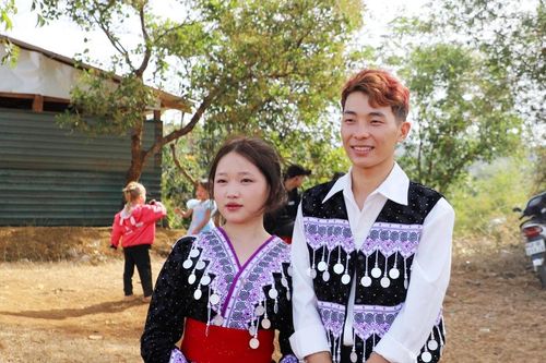 Đồng bào dân tộc Mông ở Lâm Đồng nói không với tục 'bắt vợ'