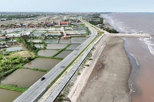Ninh Bình: Kinh tế biển sẽ trở thành động lực tăng trưởng mới