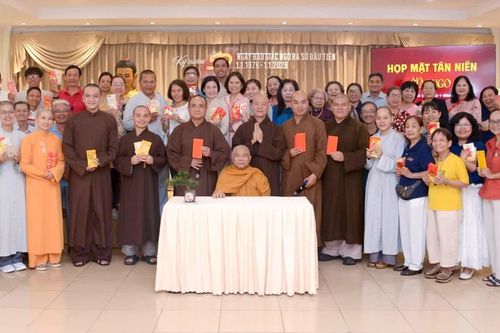 Ấm áp buổi họp mặt đầu xuân Bính Ngọ tại trụ sở tòa soạn Báo Giác Ngộ