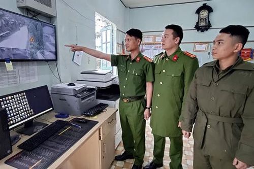 Giữ bình yên ở Cổng Trời
