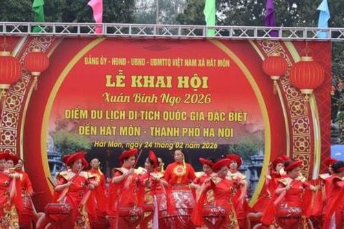 Khai hội Điểm du lịch Di tích quốc gia đặc biệt đền Hát Môn