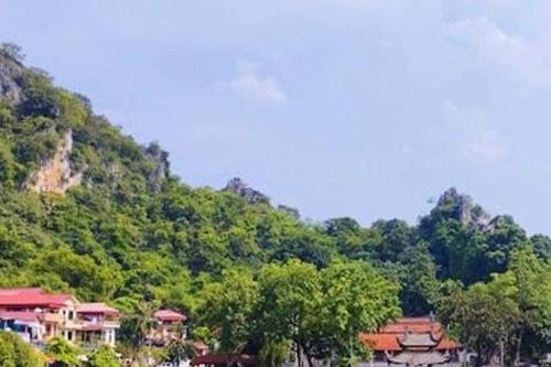 Chùa Thầy đón 50.000 lượt khách tham quan trong 6 ngày Tết