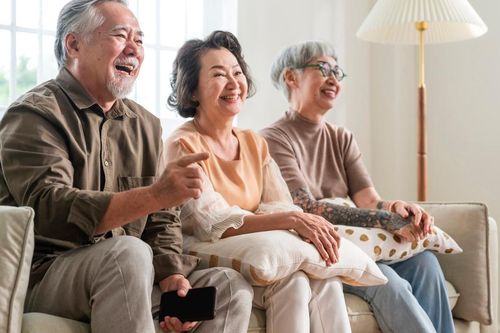 Qua tuổi 70, nếu cha mẹ vẫn làm được 5 điều này thì đó chính là phúc của con cháu