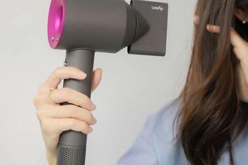 Cách tự sấy tóc đẹp tại nhà cho 3 dáng tóc phổ biến