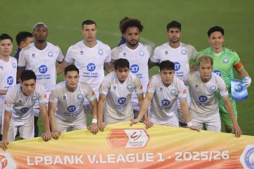 Đội bóng đắt giá nhất lịch sử V-League đang phải đua trụ hạng