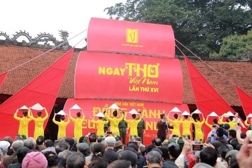Ngày thơ Việt Nam lần thứ 24 - năm 2026 có chủ đề 'Trước biển lớn'