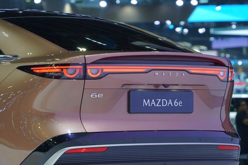 Đằng sau lời thừa nhận 'học hỏi Trung Quốc' của Mazda
