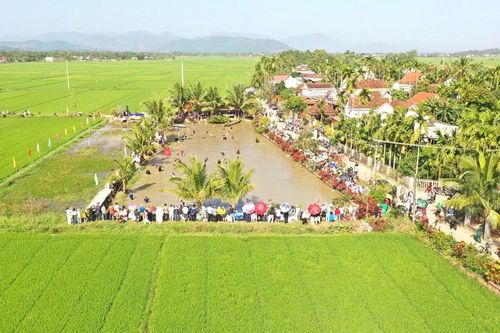 Vững bước trên hành trình mới