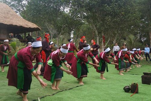 Để tháng Giêng không còn là tháng ăn chơi