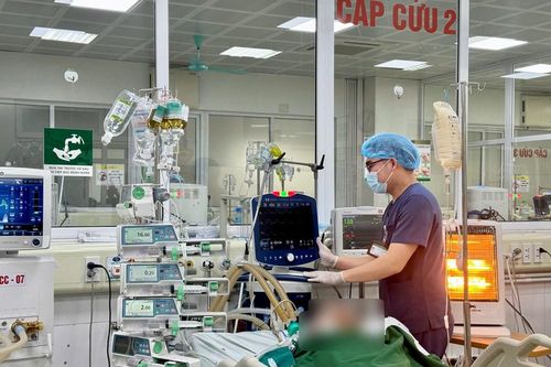 Uống hơn 1 lít rượu mỗi ngày, người đàn ông xuất huyết tiêu hóa nguy kịch