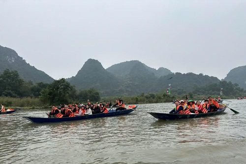Lễ hội Chùa Hương 2026 siết chặt an toàn đường thủy