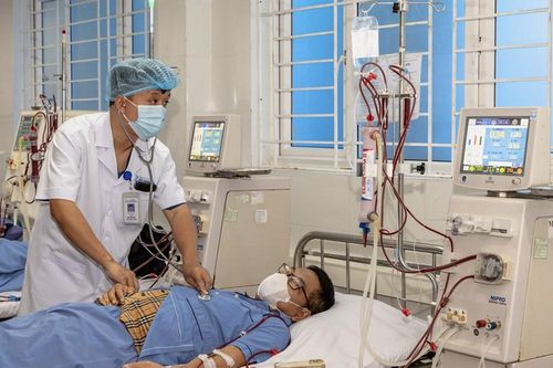 Quảng Trị: Nỗ lực giữ 'nhịp sống' cho bệnh nhân chạy thận