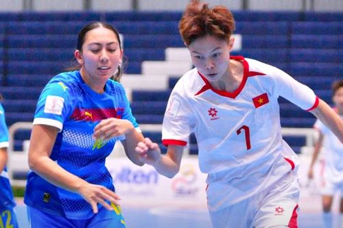 Futsal nữ Việt Nam thắng 2-0 Philippines