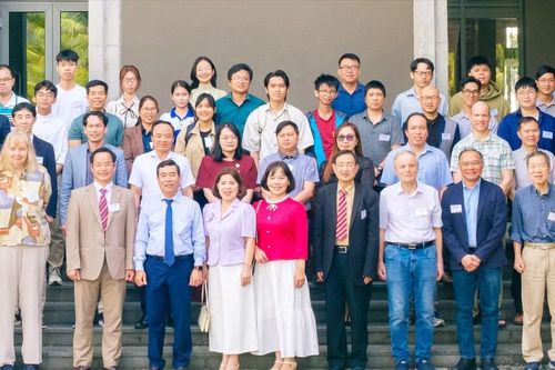 Kết nối, nâng tầm khoa học hiển vi tại Việt Nam