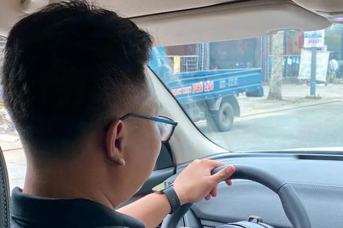 VF 5 chinh phục khách hàng trẻ