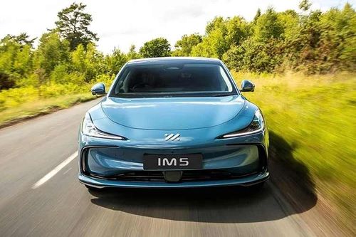 MG IM5 từ 1,1 tỷ đồng sắp ra mắt, có về Việt Nam 'đấu' Toyota Camry?