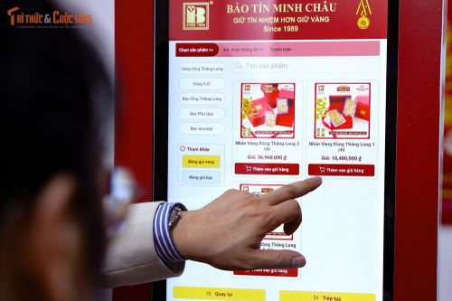 Máy bán vàng tự động, giải pháp tránh xếp hàng mua vàng sát vía Thần Tài