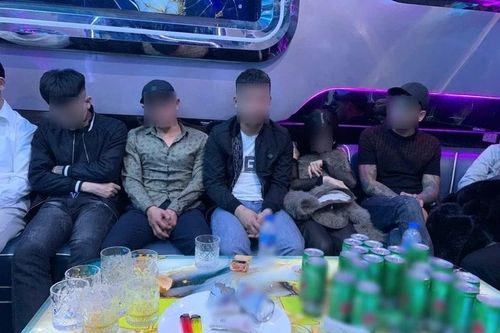Đột kích quán karaoke ở Phú Thọ, phát hiện 6 người dương tính với ma túy