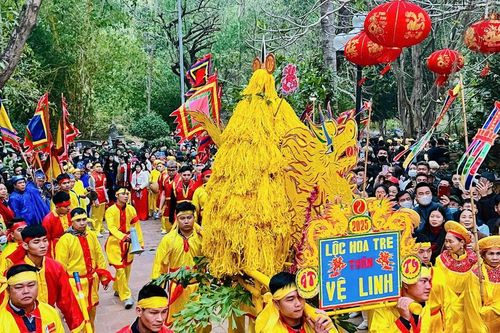 Hơn 45.000 người trẩy hội Gióng đền Sóc trong 3 ngày chính hội