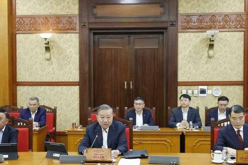 Toàn hệ thống chính trị khẩn trương hoạt động bình thường ngay sau Tết