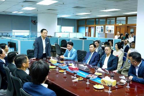 Tạp chí Năng lượng Mới/PetroTimes đón đoàn lãnh đạo Petrovietnam và Hội Dầu khí Việt Nam thăm, làm việc nhân dịp đầu xuân năm mới