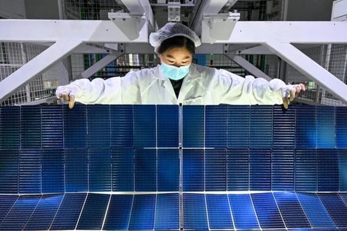 Trung Quốc thúc đẩy năng lượng tái tạo, Mỹ vẫn dựa vào than đá