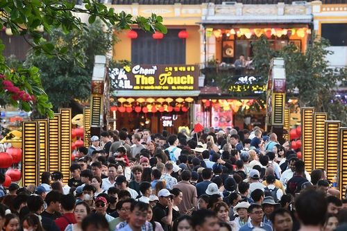 Thủ tướng: Kiên quyết không để cán bộ, công chức du xuân trong giờ hành chính